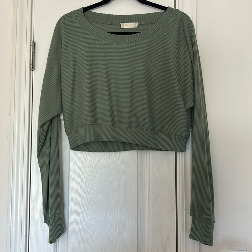 Altar’d State green cropped sweater size medium